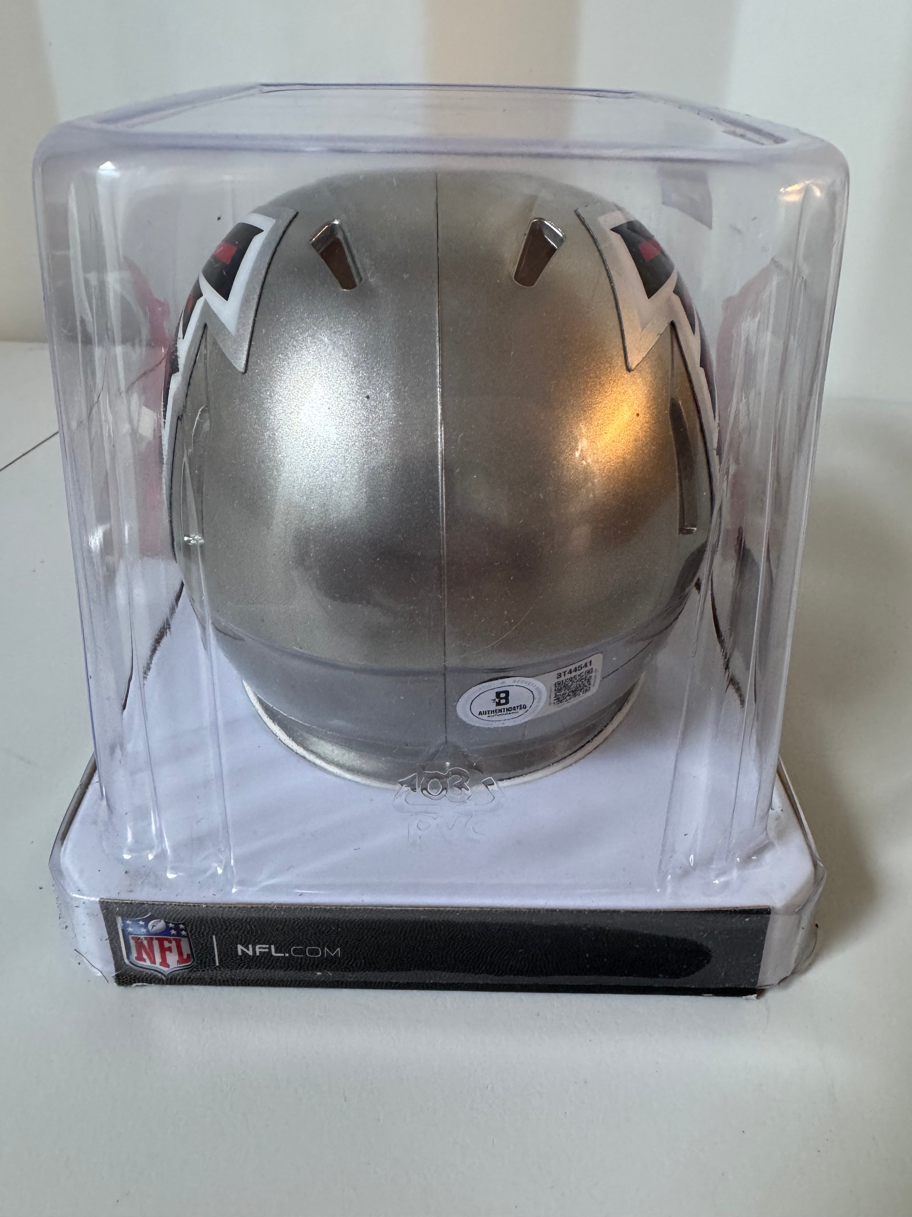 Kyle Pitts Signed Flash Alternate Mini Helmet (Falcons - Beckett COA)