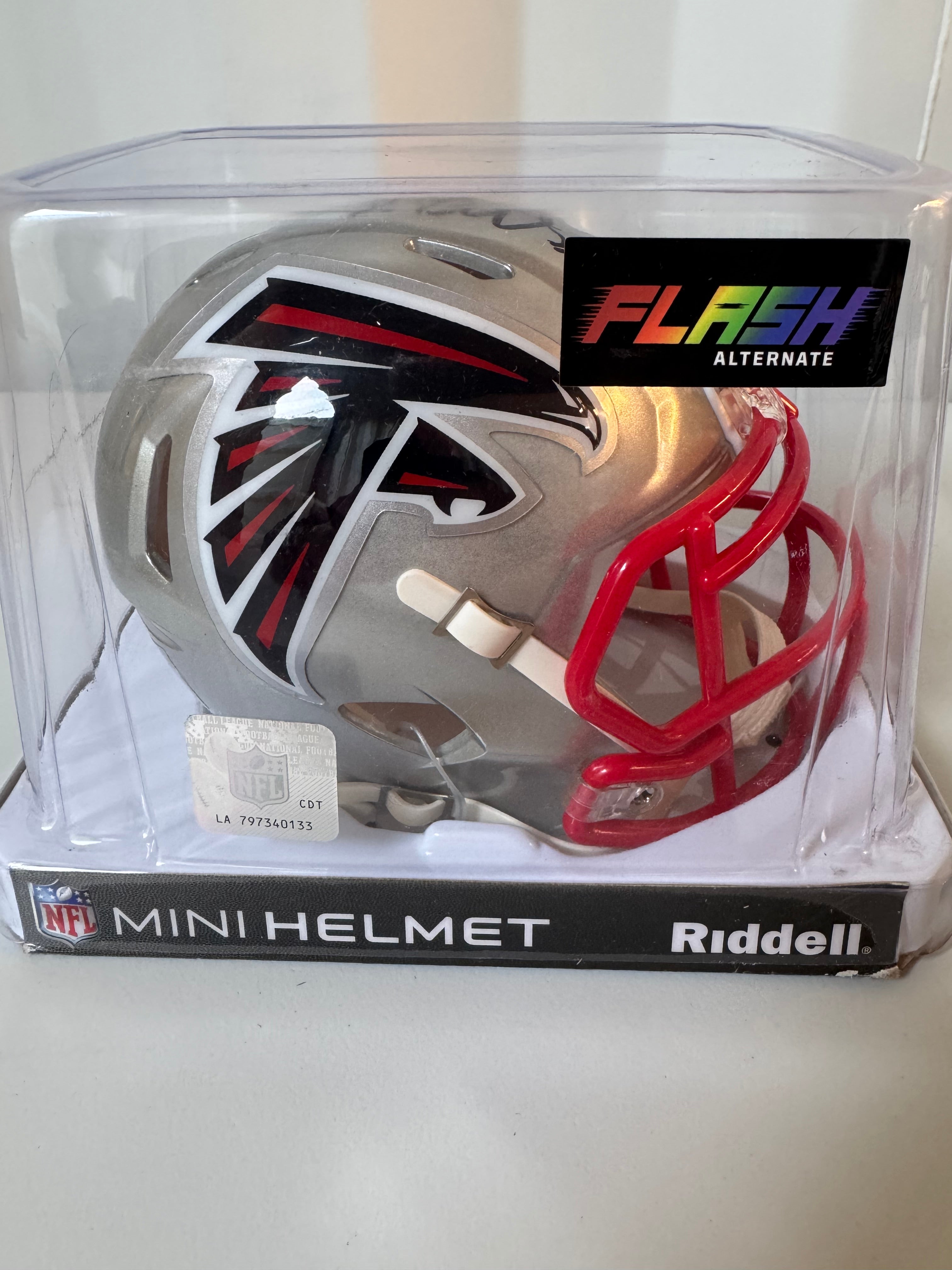 Kyle Pitts Signed Flash Alternate Mini Helmet (Falcons - Beckett COA)