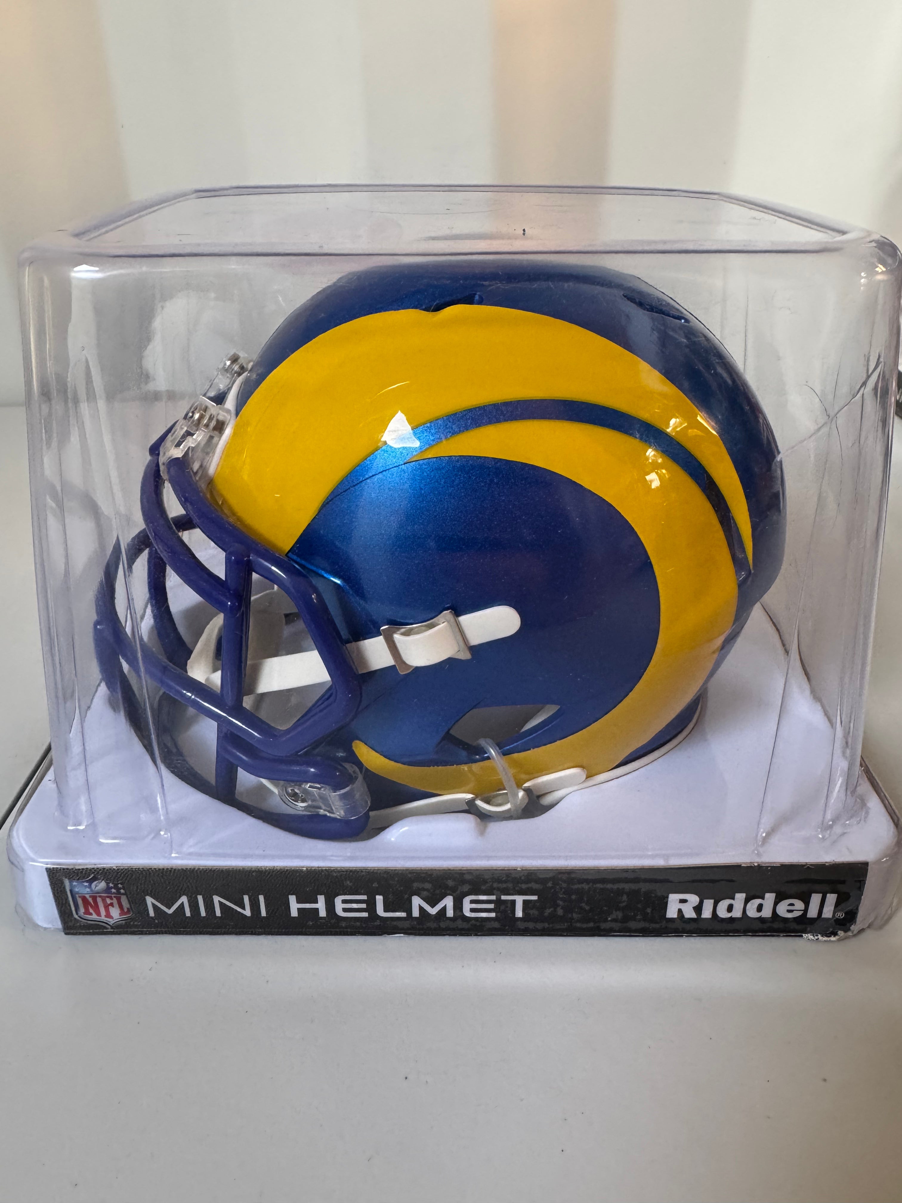Kyren Williams Signed Speed Mini Helmet (Rams - Beckett COA)