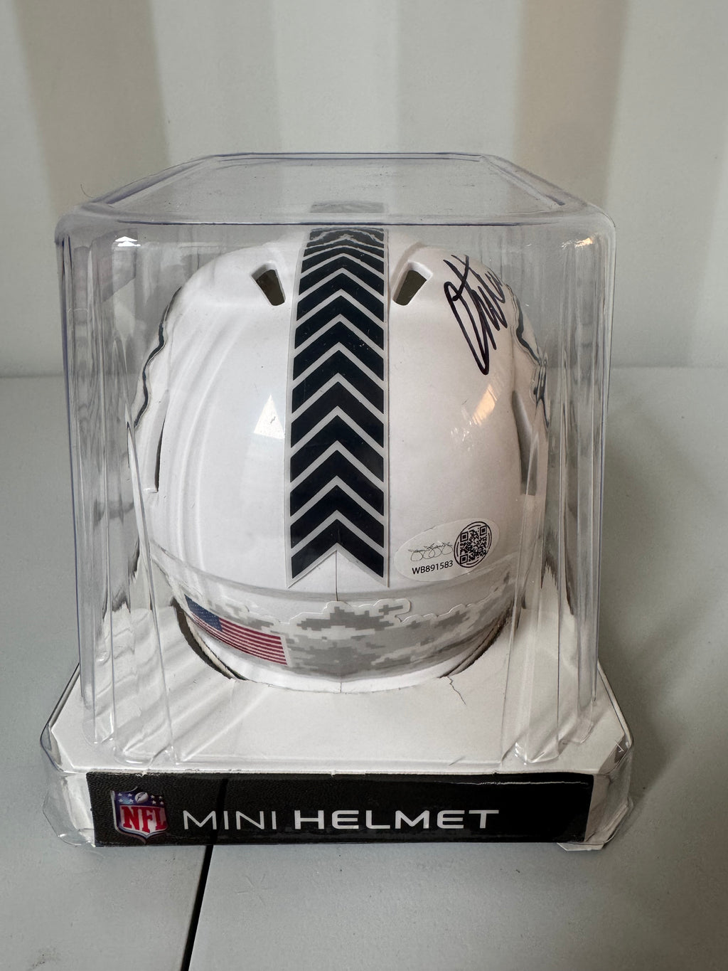 Christian Okoye Signed Salute To Service Alternate Speed Mini Helmet (Chiefs - JSA COA)