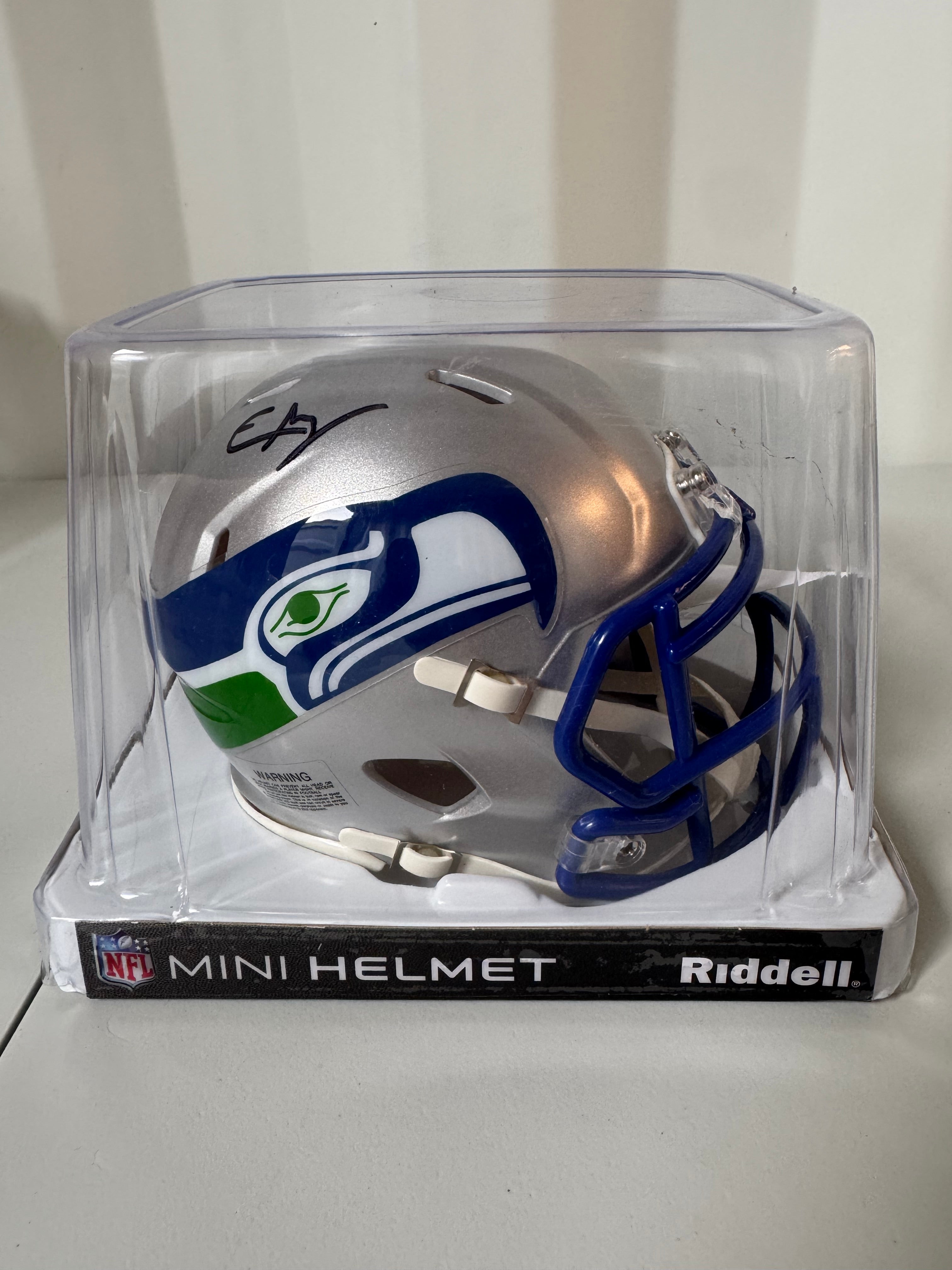 Elijah Arroyo Signed Mini Helmet (Seahawks - JSA COA)